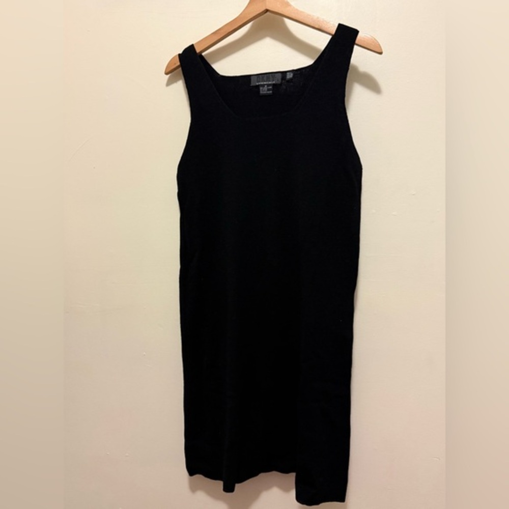 DKNY ESSENTIALS Black Sleeveless Square Neckline 100% Wool Sweater Dress